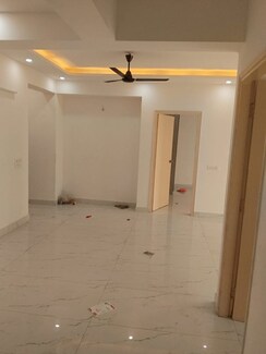 2.5 BHK + Study Room Apartment For Sale in Gaur City 2 - 10th Avenue
