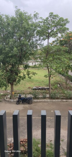 Master Bedroom in 6+ BHK Villa at Sector 99 – for Sale