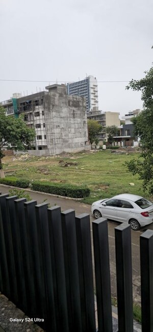 6+ BHK Villa – Exterior View View at Sector 99 - for Sale