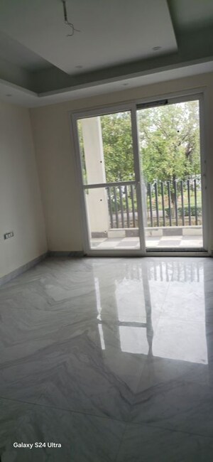 Room in 6+ BHK Villa at Sector 99 – for Sale