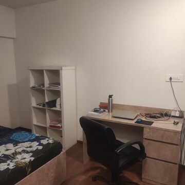 Team Area in 3 BHK Apartment at Bandra Kurla Complex – for Rent