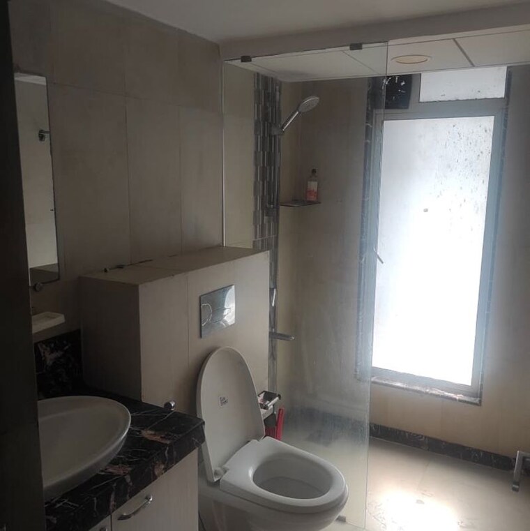 Bathroom, bandra kurla complex 3 Bedroom 1660 Sq.Ft. Apartment In Bandra Kurla Complex Mumbai 9853897