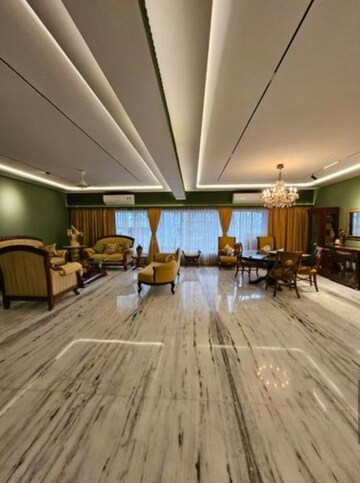 Gym in 5 BHK Apartment at Juhu – for Rent