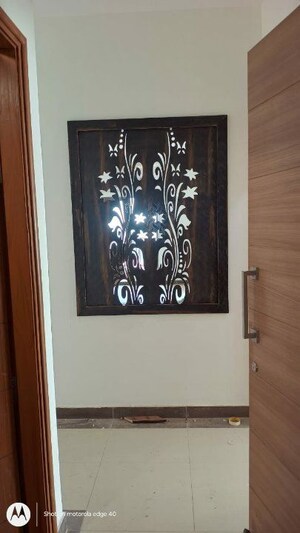 Furnished Amenities in 4 BHK Apartment at Ninex City, Sector 76 – for Rent