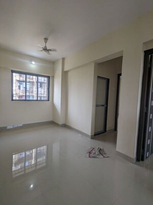 Room in 2 BHK Apartment at Chandak 34 Park Estate, Goregaon West – for Rent