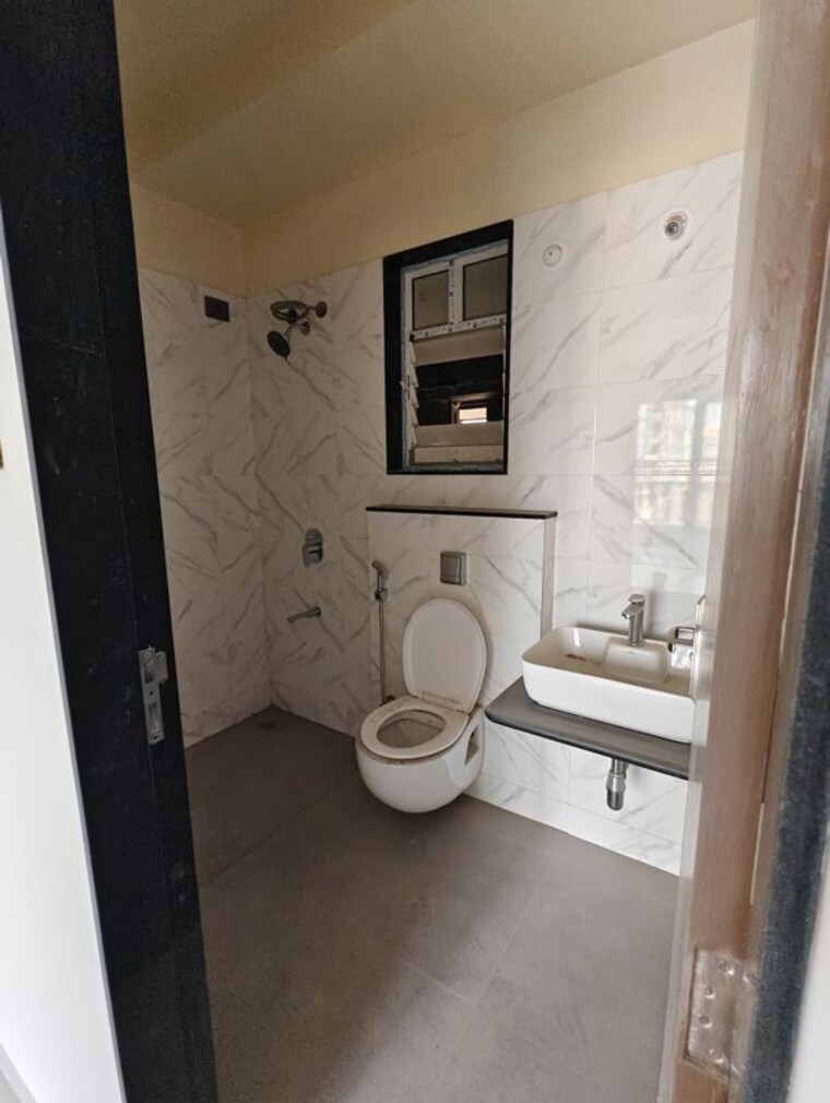 Bathroom, nyati-emerald 2 Bedroom 838 Sq.Ft. Apartment In Baner Pune 9853920