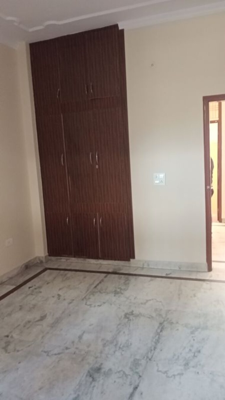 Room, delta i greater noida 2 Bedroom 220 Sq.Ft. Independent House In Delta I Greater Noida Greater Noida 9853938