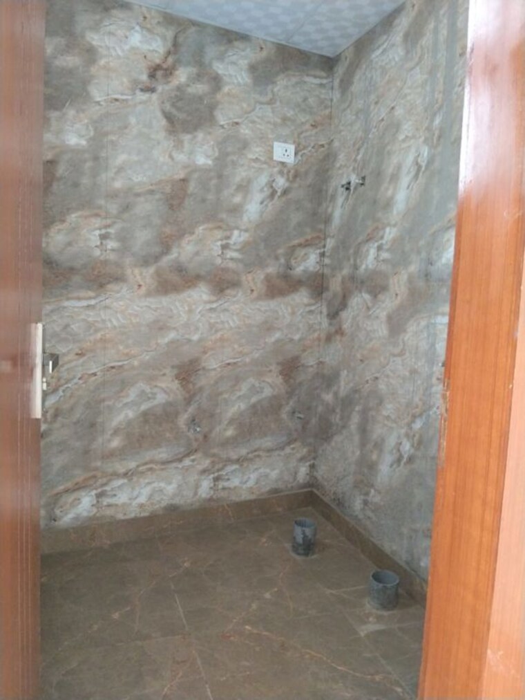 Master Bedroom, sector 73 2 Bedroom 970 Sq.Ft. Builder Floor In Sector 73 Noida 9853944