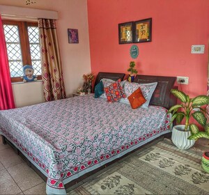 Room in  Pg at Vineet Khand – for Rent