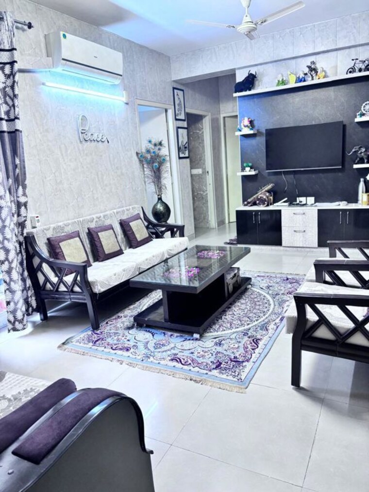 Living Room, sector 104 3 Bedroom 635 Sq.Ft. Apartment In Sector 104 Gurgaon 9853948