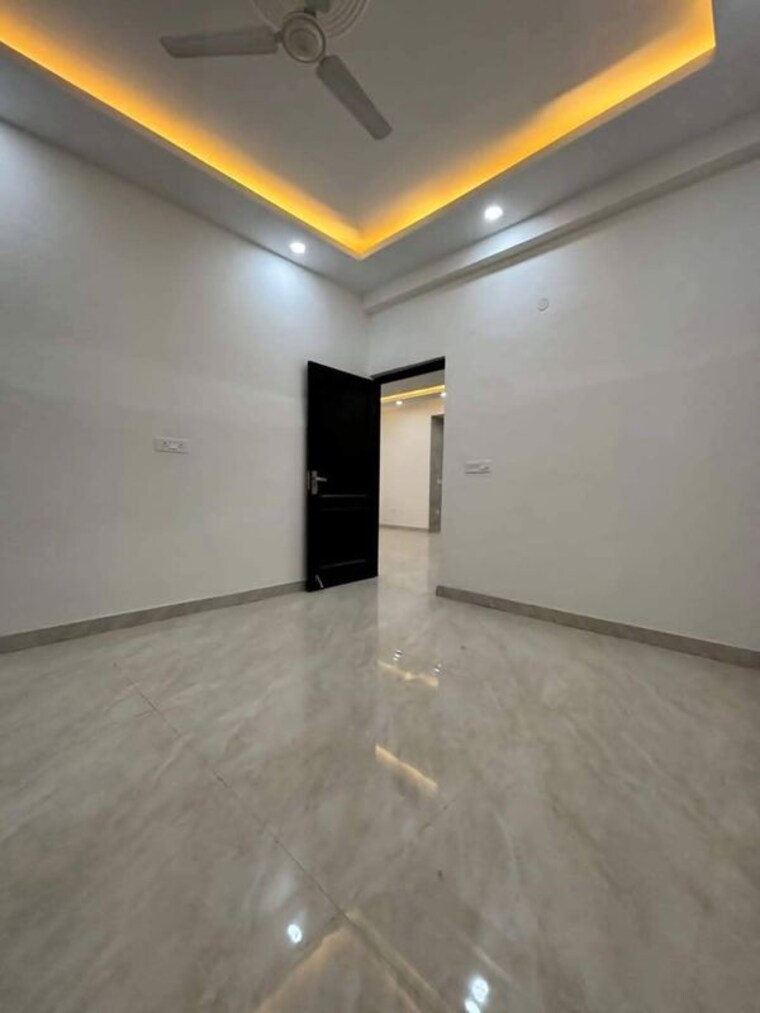 Room, saket 3 Bedroom 1450 Sq.Ft. Apartment In Saket Delhi 9853951