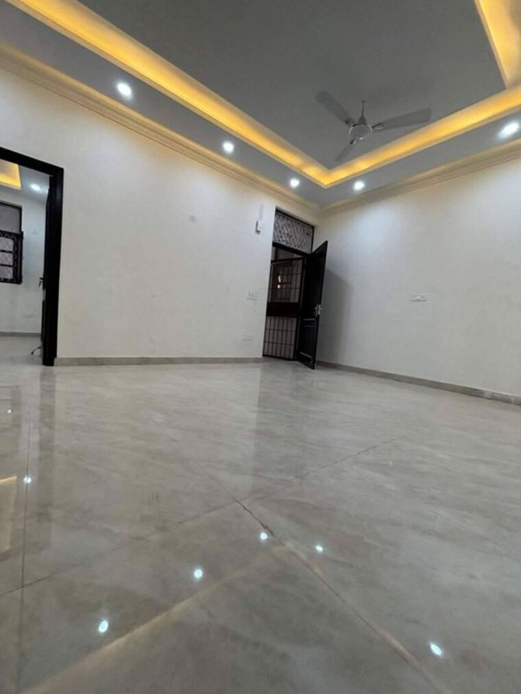 Room, saket 3 Bedroom 1450 Sq.Ft. Apartment In Saket Delhi 9853951