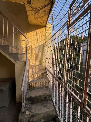 Staircase in 3 BHK Apartment at Sheikh Sarai – for Sale
