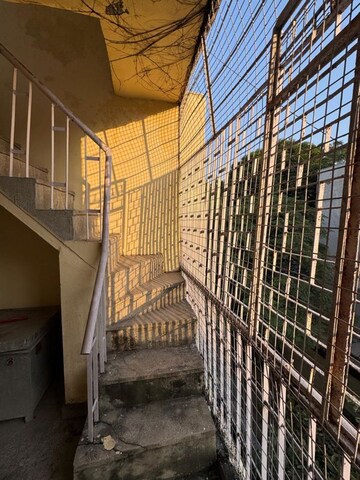 Staircase in 3 BHK Apartment at Sheikh Sarai – for Sale