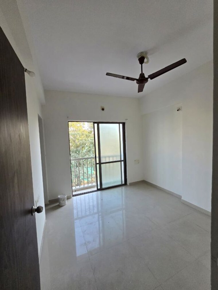 Room, vadodara 3 Bedroom 1550 Sq.Ft. Apartment In Vadodara Vadodara 9853961