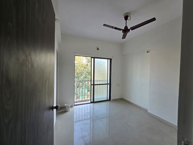 Room, vadodara 3 Bedroom 1550 Sq.Ft. Apartment In Vadodara Vadodara 9853961