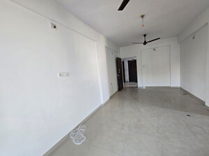 Room in 3 BHK Apartment at Vadodara – for Rent
