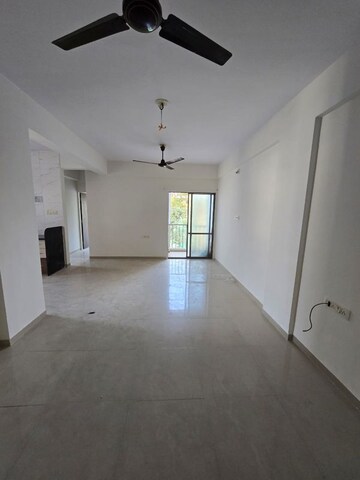 Room in 3 BHK Apartment at Vadodara – for Rent