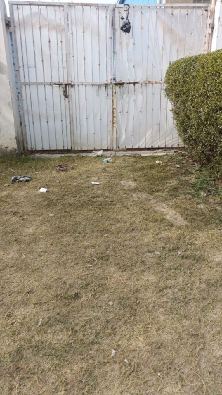 Garden, gpl-eden-heights Commercial Warehouse 5000 Sq.Mt. In Sector 70 Gurgaon 9854011