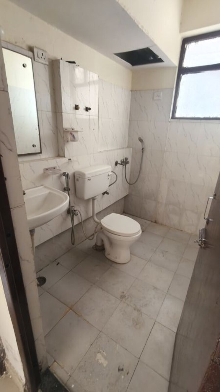 Bathroom, op-floridaa 2 Bedroom 473 Sq.Ft. Apartment In Sector 82 Faridabad 9854035