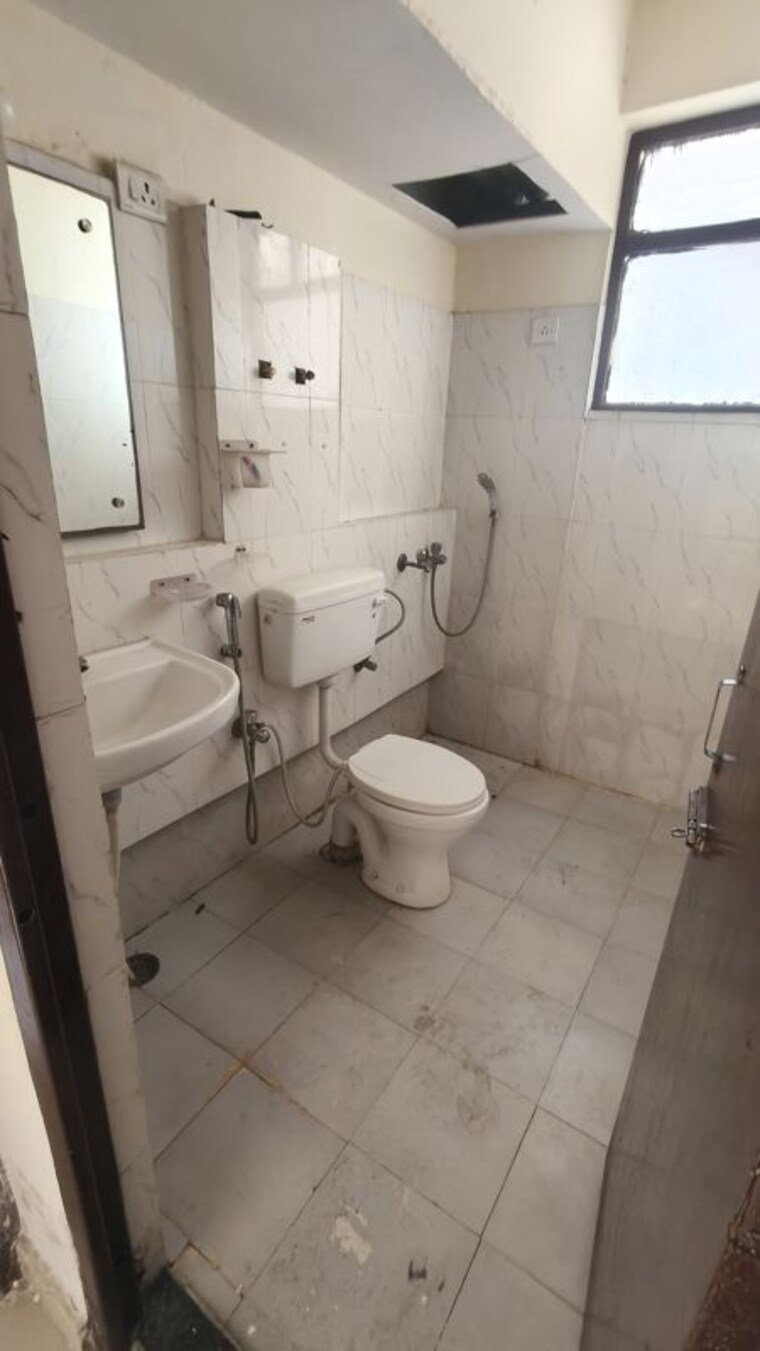 Bathroom, op-floridaa 2 Bedroom 473 Sq.Ft. Apartment In Sector 82 Faridabad 9854035