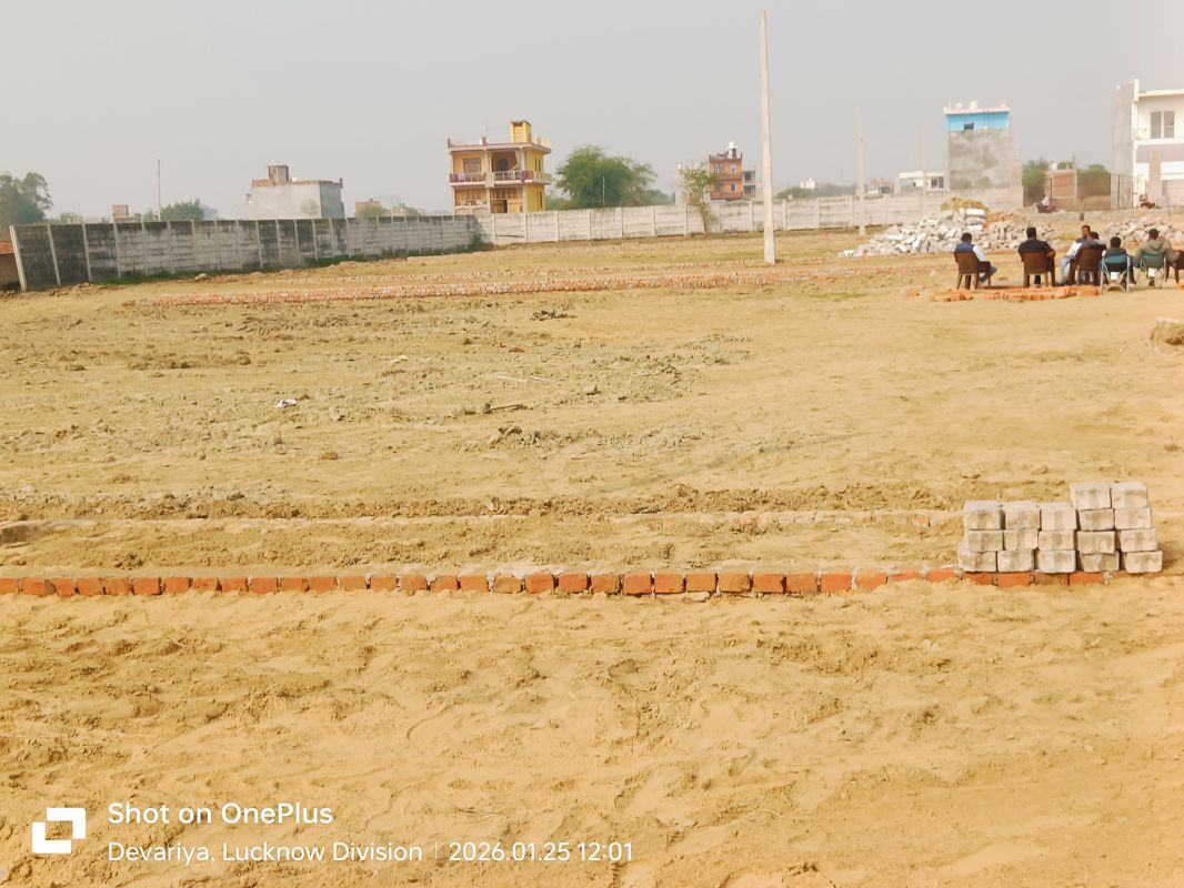 Plot For Sale in Gomti Nagar