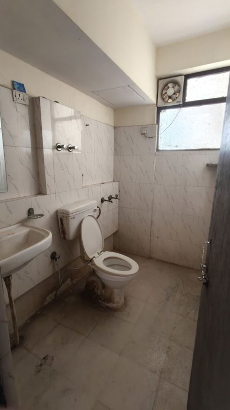 Bathroom, origin-promoters-floridaa 2 Bedroom 452 Sq.Ft. Apartment In Sector 82 Faridabad 9854044