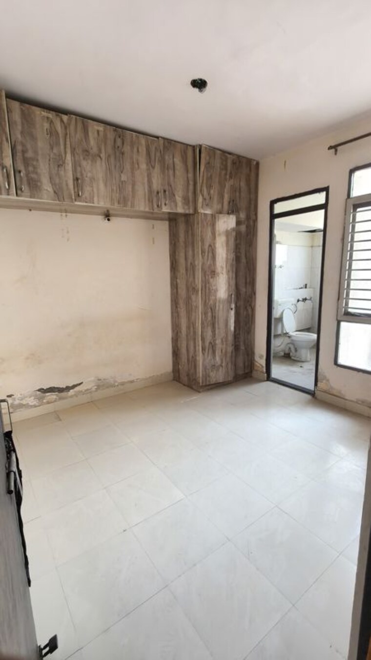 Room, origin-promoters-floridaa 2 Bedroom 452 Sq.Ft. Apartment In Sector 82 Faridabad 9854044