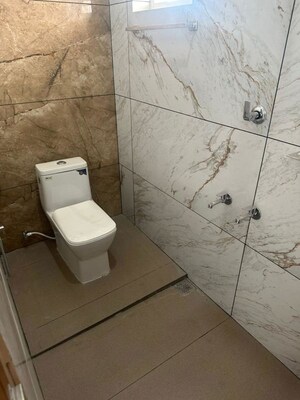 Bathroom in 4 BHK Independent House at Mannuthy – for Sale