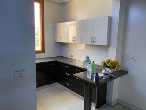 Kitchen in 3 BHK Builder Floor at Sector 46 – for Rent
