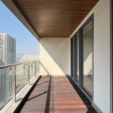 Staircase in 4 BHK Apartment at Wadala – for Rent