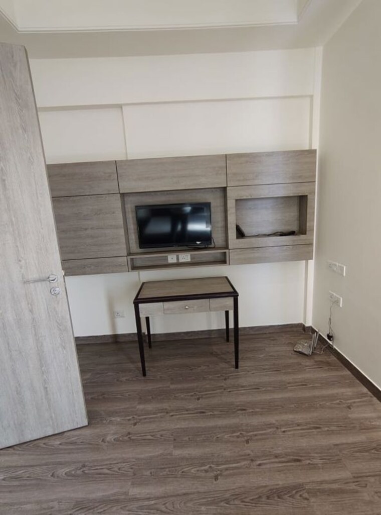 Bedroom, ocus-24k 1 Bedroom 674 Sq.Ft. Apartment In Sector 68 Gurgaon 9854094