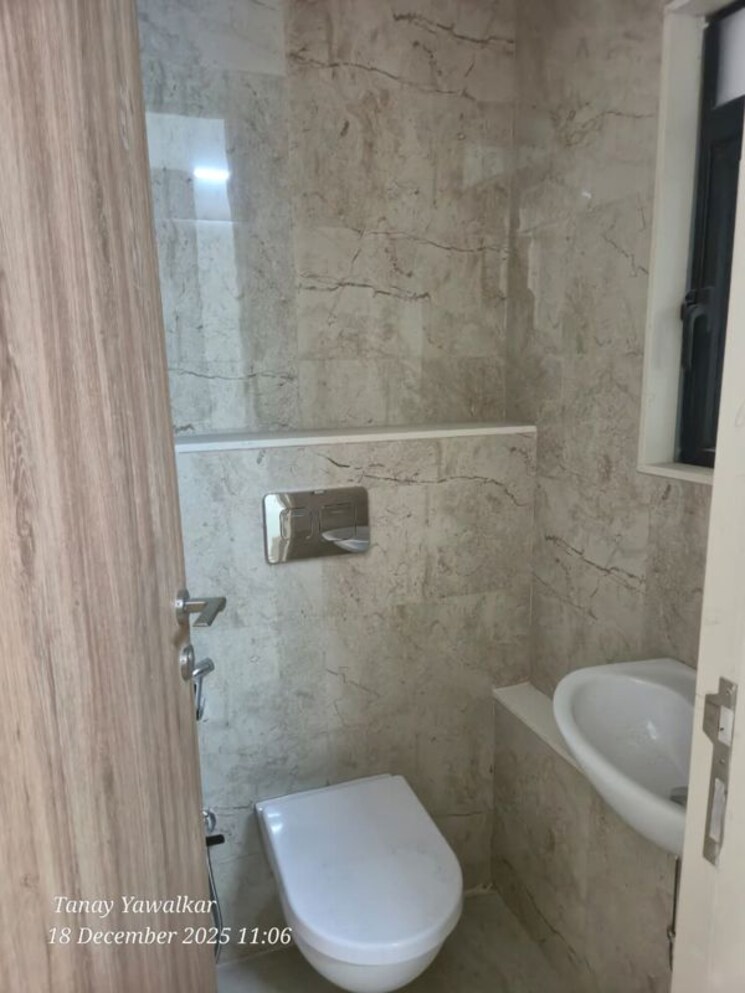 Bathroom, parel-lokseva-chs 1 Bedroom 450 Sq.Ft. Apartment In Worli Mumbai 9854114