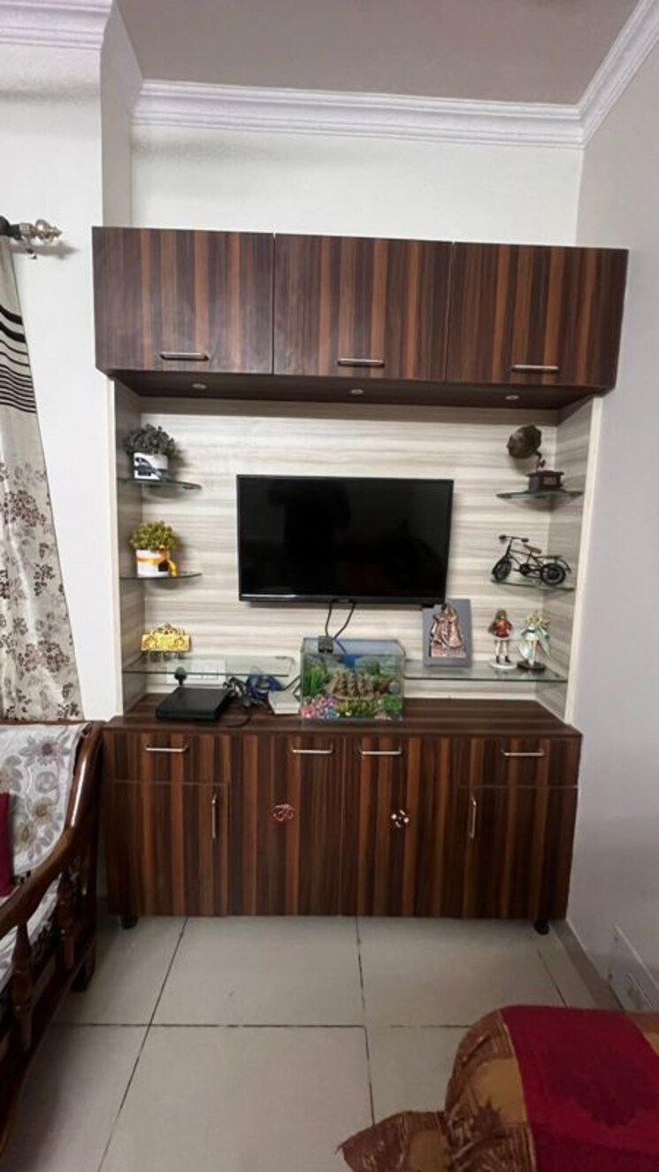 undefined, sector 38 2 Bedroom 650 Sq.Ft. Apartment In Sector 38 Chandigarh 9854080