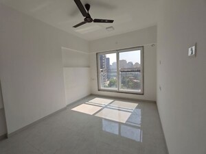 Room in 3 BHK Apartment at Vaibhav Queens Park, Chembur – for Rent