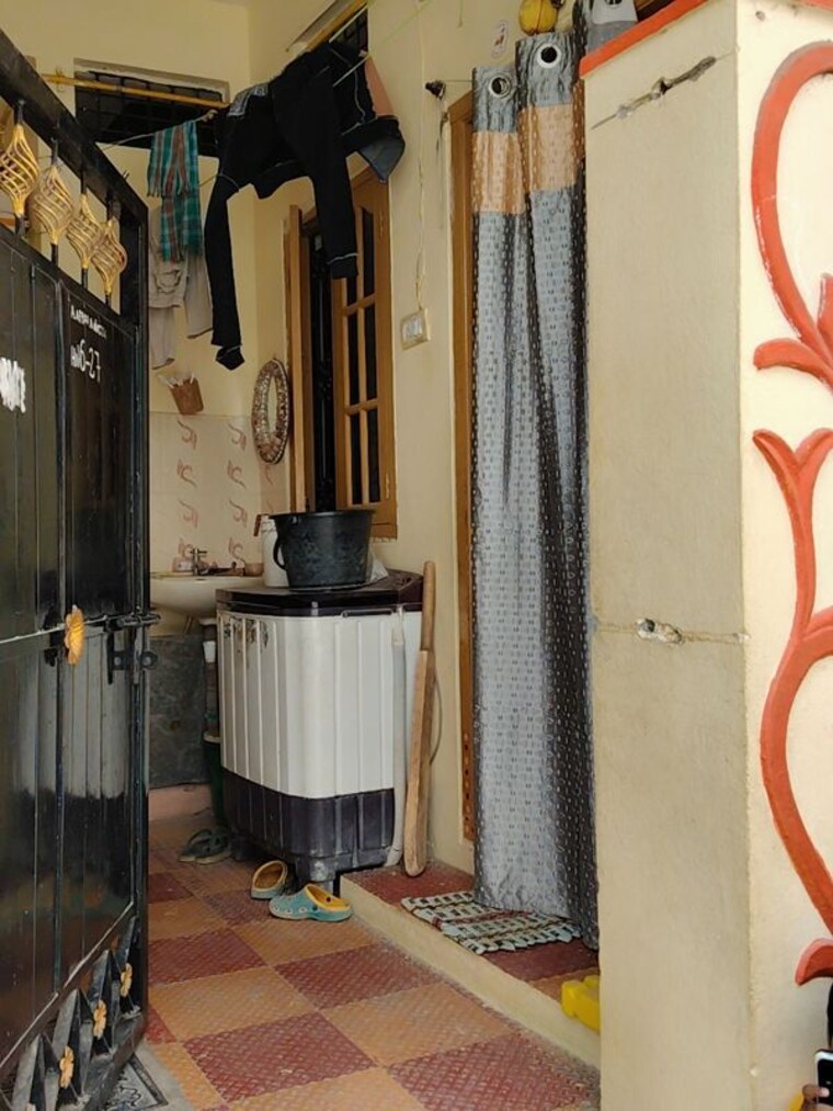 Bathroom, suraram colony 2 Bedroom 60 Sq.Yd. Independent House In Suraram Colony Hyderabad 9854140