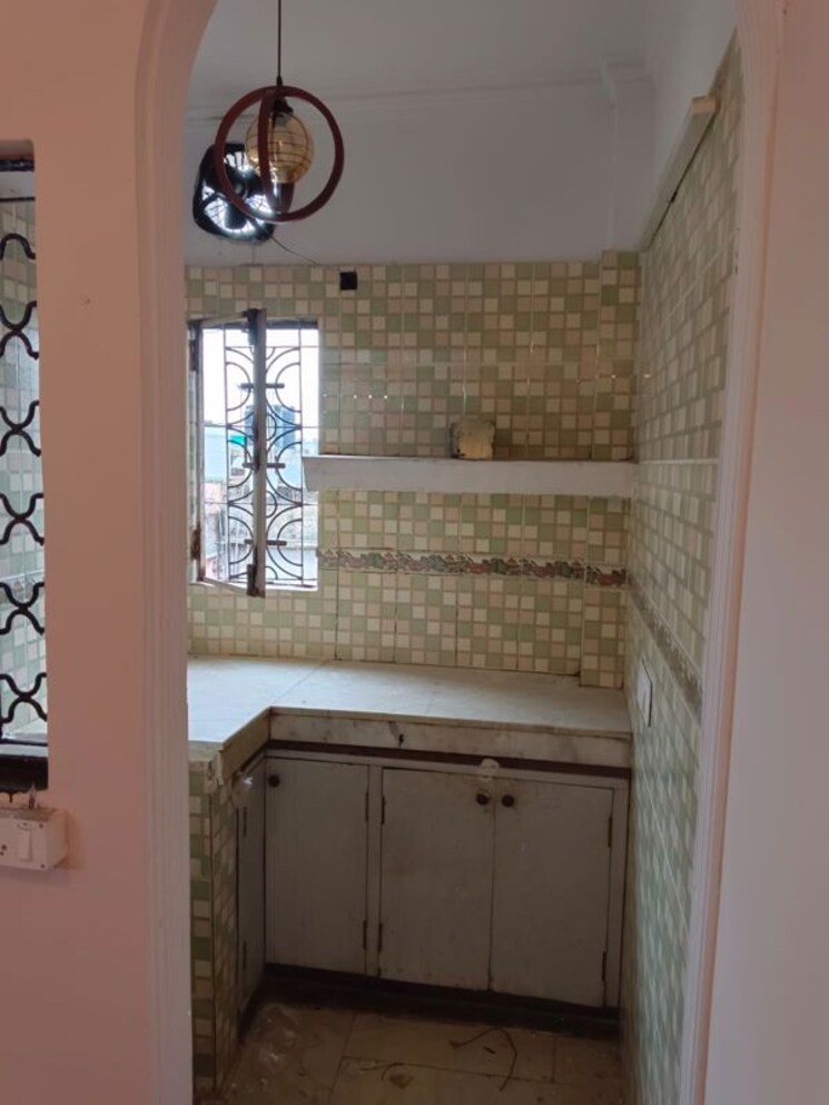 Bathroom, lajpat nagar 4 1 Bedroom 333 Sq.Ft. Apartment In Lajpat Nagar 4 Delhi 9854133