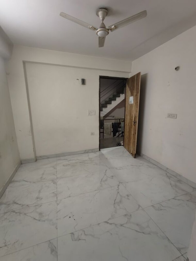 Room, saket 3 Bedroom 1450 Sq.Ft. Builder Floor In Saket Delhi 9854162