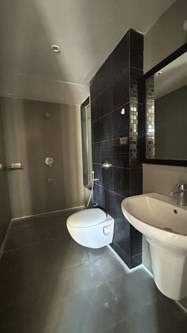 Bathroom, lodha-amara 1 Bedroom 720 Sq.Ft. Apartment In Kolshet Road Thane 9854174