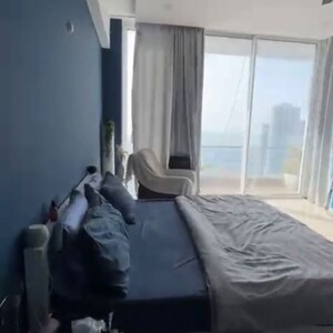 Bedroom in 3.5 BHK Apartment at Byculla – for Rent