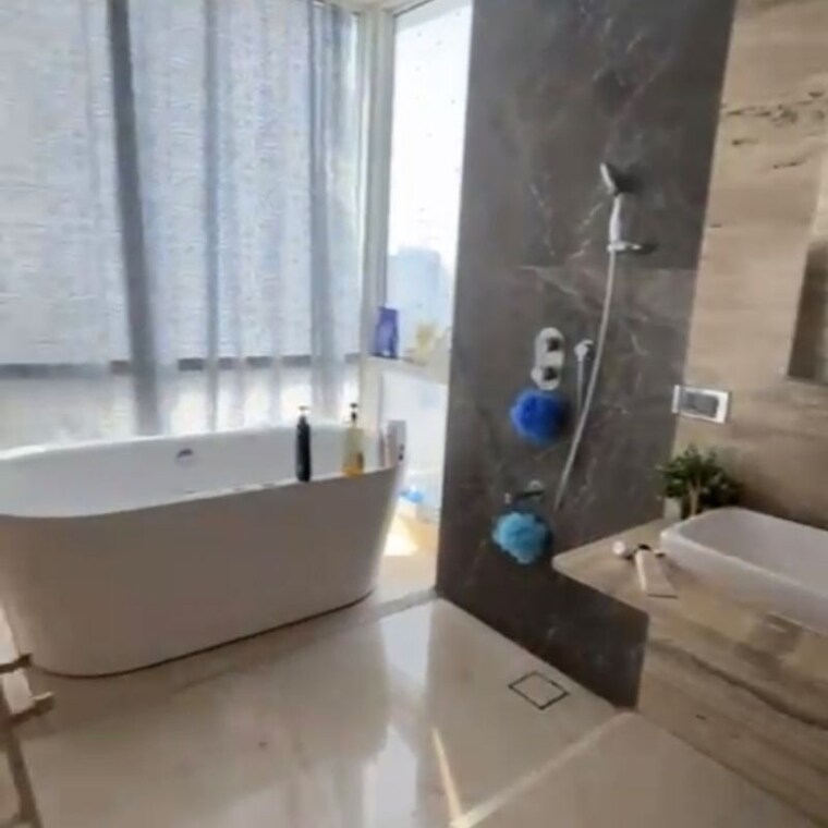 Bathroom, byculla 3.5 Bedroom 1785 Sq.Ft. Apartment In Byculla Mumbai 9854173