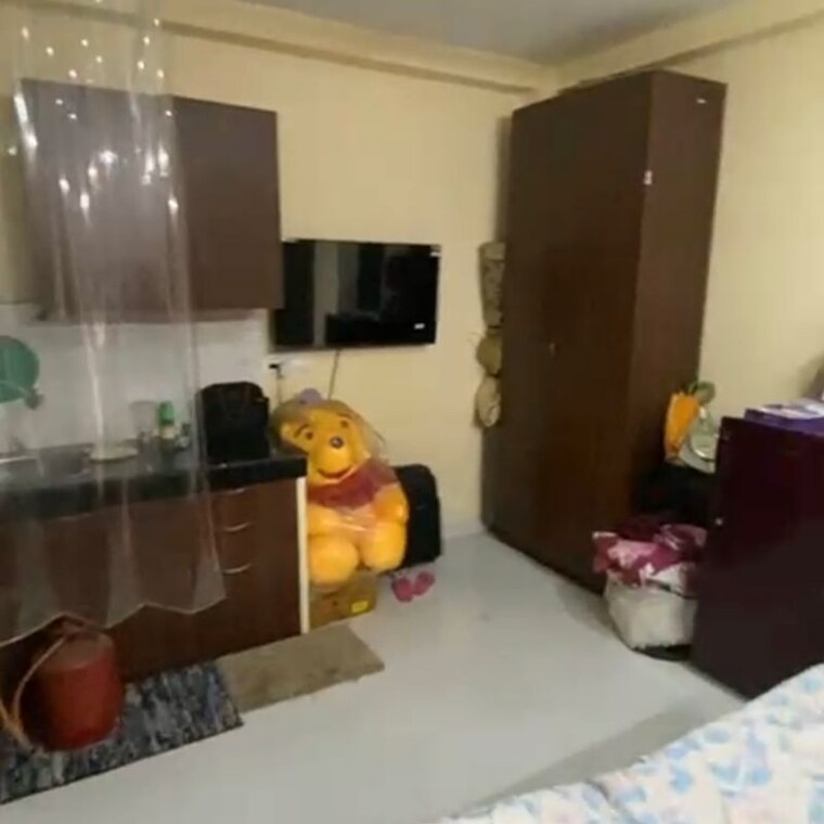 Living Room, rwa-residential-society 1 RK 150 Sq.Ft. Builder Floor In Mohyal Colony Gurgaon 9854183