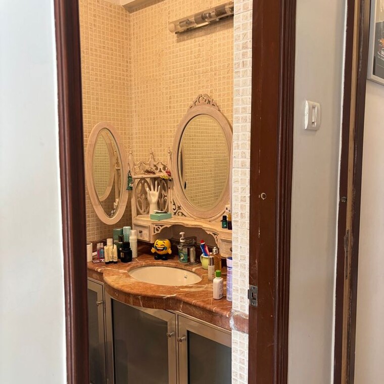 Bathroom, poseidon-apartment 3 Bedroom 1080 Sq.Ft. Apartment In Yari Road Mumbai 9854195
