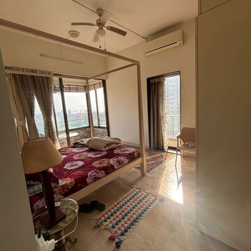 Living Room in 3 BHK Apartment at Poseidon Apartment, Yari Road – for Rent