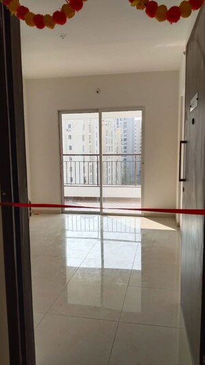 Room in 2 BHK Apartment at Kumar Padmalaya, Aundh – for Rent