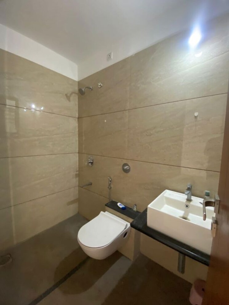 Bathroom, sai-innovision-7-avenues 2 Bedroom 1100 Sq.Ft. Apartment In Balewadi Pune 9854225