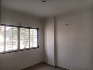 Room in 2 BHK Apartment at DNV Elite Gardens, Aundh – for Rent