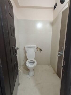 Bathroom in 3 BHK Apartment at Venkat Enclave Hitech City, Hi Tech City – for Rent