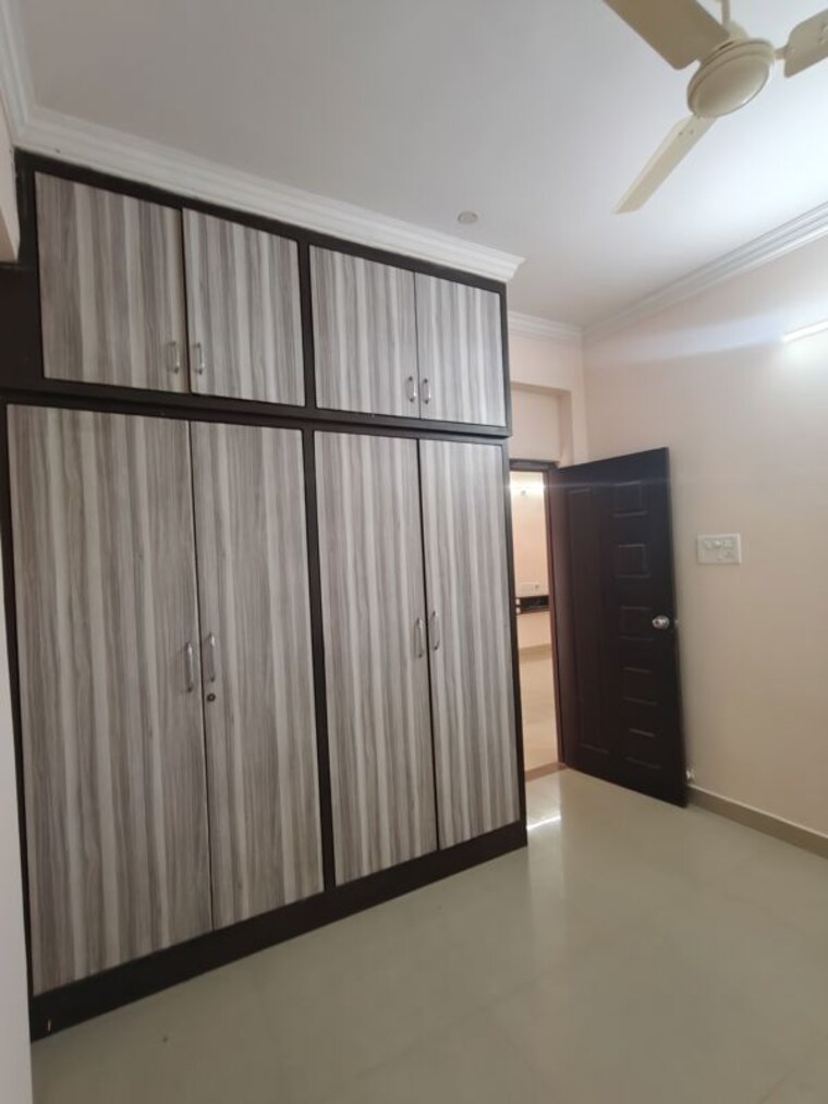 Room, venkat-enclave-hitech-city 3 Bedroom 1550 Sq.Ft. Apartment In Hi Tech City Hyderabad 9854243