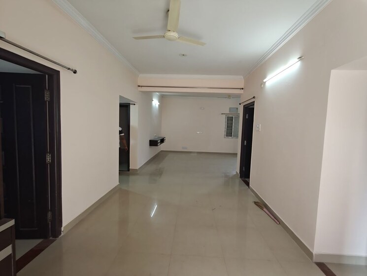Room, venkat-enclave-hitech-city 3 Bedroom 1550 Sq.Ft. Apartment In Hi Tech City Hyderabad 9854243